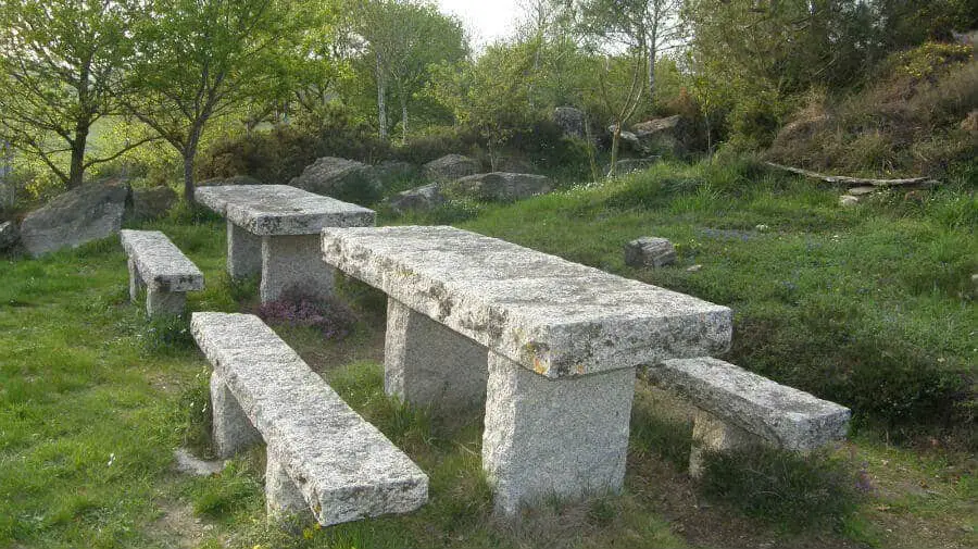 Albergue Casa Cruceiro, Ferreiros - Camino Francés :: Albergues del Camino de Santiago