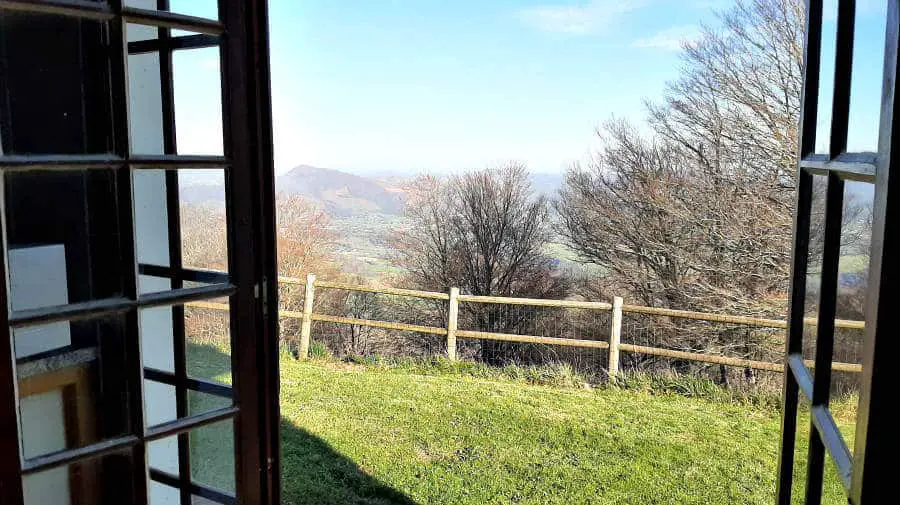 Albergue Gîte Kayola, Uhart-Cize, Francia - Camino Francés :: Albergues del Camino de Santiago