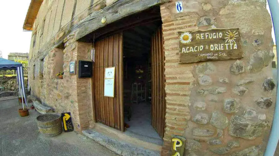 Albergue Refugio de peregrinos Acacio y Orietta, Viloria de Rioja, Burgos - Camino Francés :: Albergues del Camino de Santiago