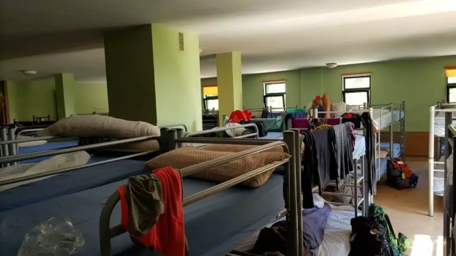 Albergue de la Xunta de Galicia de O Cebreiro, Lugo - Camino Francés :: Albergues del Camino de Santiago