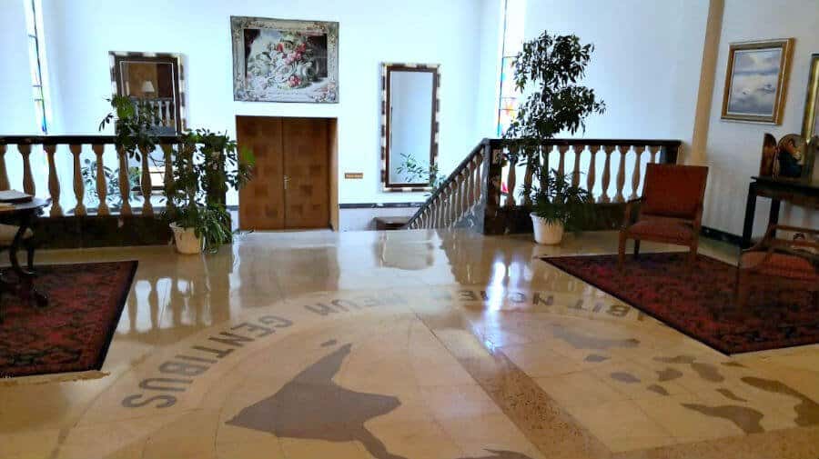 Albergue parroquial Casa de Peregrinos Emaús, Burgos - Camino Francés :: Albergues del Camino de Santiago