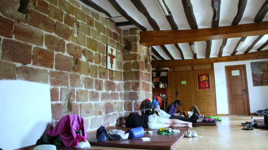 Hospital de peregrinos San Juan Bautista, Grañón, La Rioja - Camino Francés :: Albergues del Camino de Santiago