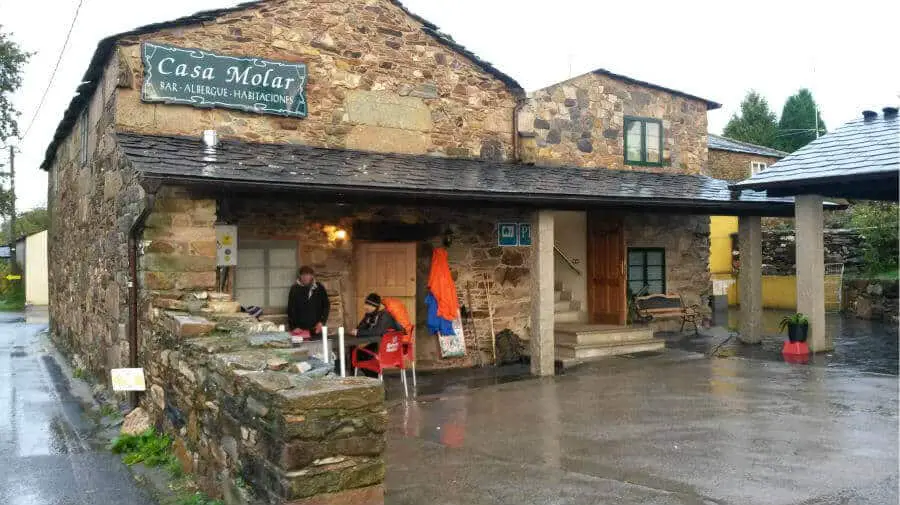 Albergue Casa Molar, Ventas de Narón (Portomarín) - Camino Francés :: Albergues del Camino de Santiago