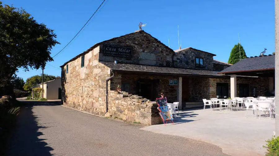 Albergue Casa Molar, Ventas de Narón (Portomarín) - Camino Francés :: Albergues del Camino de Santiago