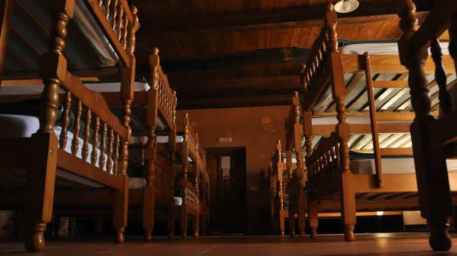 Albergue Las Águedas, Murias de Rechivaldo, León - Camino Francés :: Albergues del Camino de Santiago