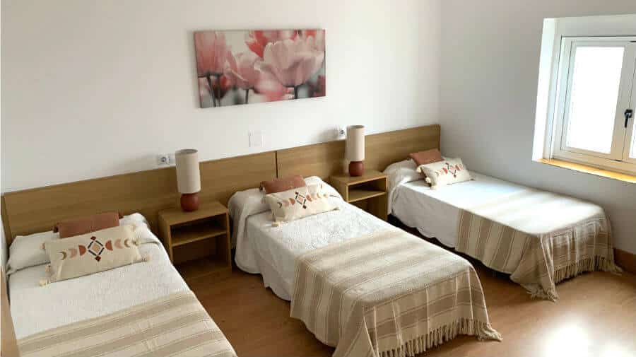 Albergue Manuel, Portomarín - Camino Francés :: Albergues del Camino de Santiago