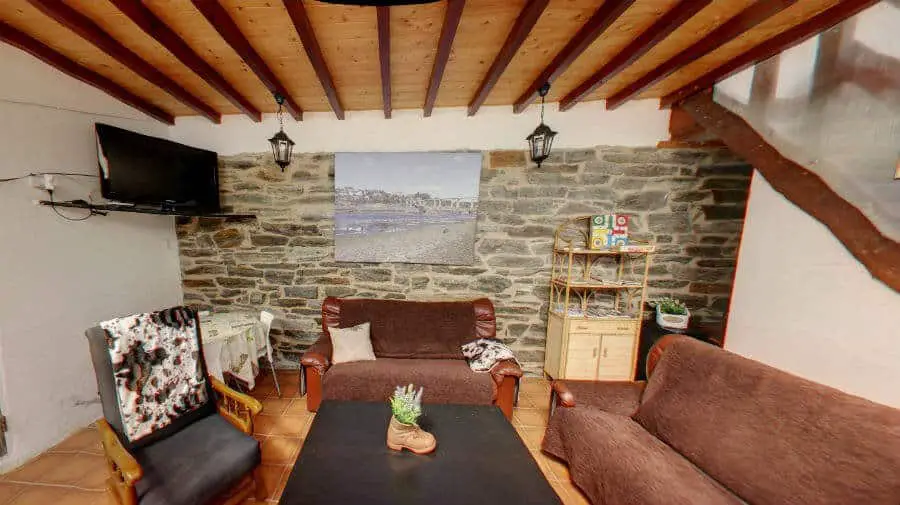 Albergue Manuel, Portomarín - Camino Francés :: Albergues del Camino de Santiago