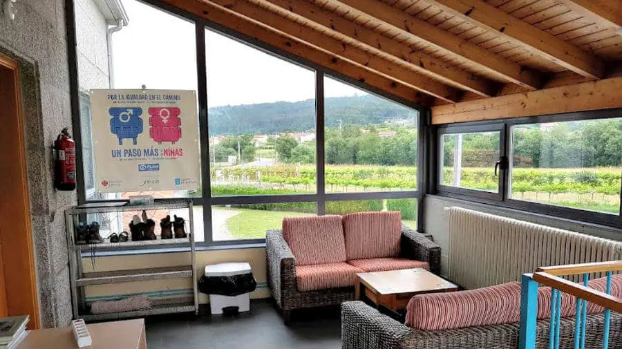 Albergue de la Xunta de Galicia de Briallos, Briallos-Portas - Camino Portugués :: Albergues del Camino de Santiago