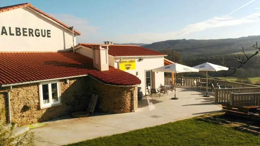 Albergue Milpés, Ribadiso da Baixo - Camino Francés :: Albergues del Camino de Santiago