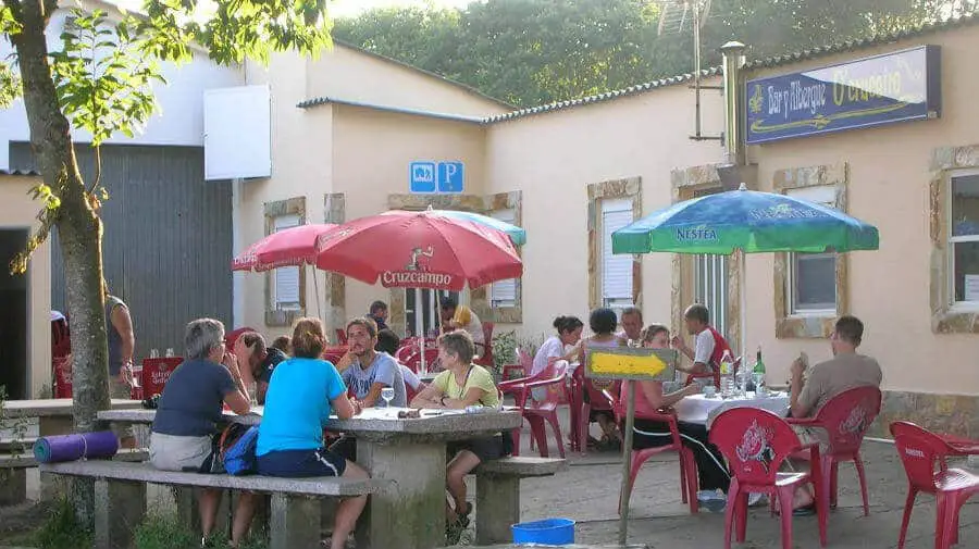 Albergue de peregrinos O Cruceiro, Ventas de Narón, Portomarín - Camino Francés :: Albergues del Camino de Santiago