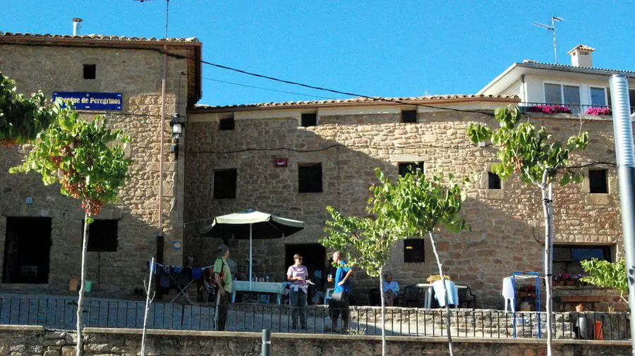 Albergue de peregrinos Oasis Trails, Villamayor de Monjardín, Navarra - Camino Francés :: Albergues del Camino de Santiago