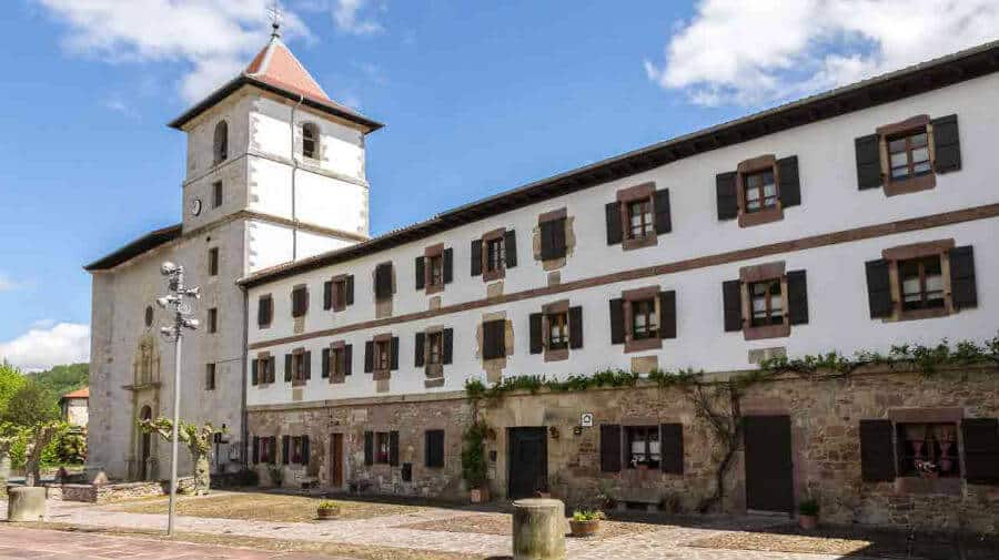 Albergue de peregrinos del Monasterio de Urdax, Urdazubi/Urdax - Camino Baztanés :: Albergues del Camino de Santiago