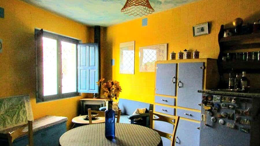 Acogida de peregrinos La Casa Azul y Amarilla, Faramontanos de Tábara - Camino Sanabrés :: Albergues del Camino de Santiago