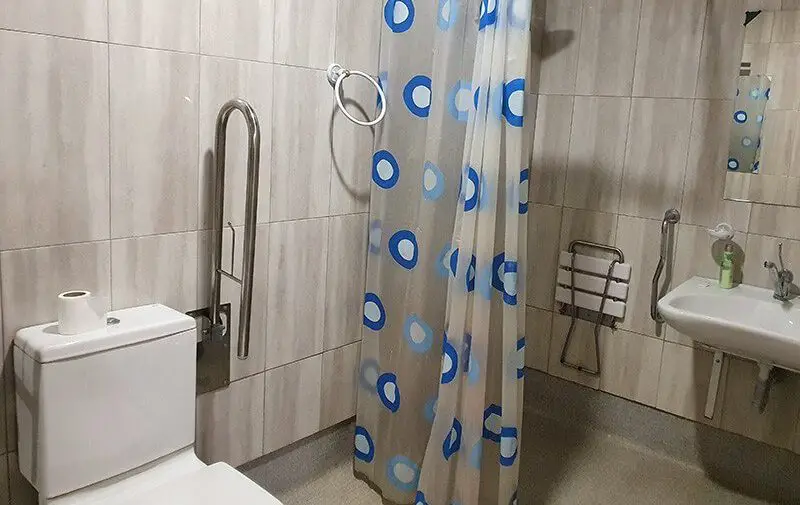 Albergue El Roble, Tábara, Zamora - Camino Sanabrés ::