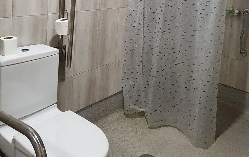 Albergue El Roble, Tábara, Zamora - Camino Sanabrés ::