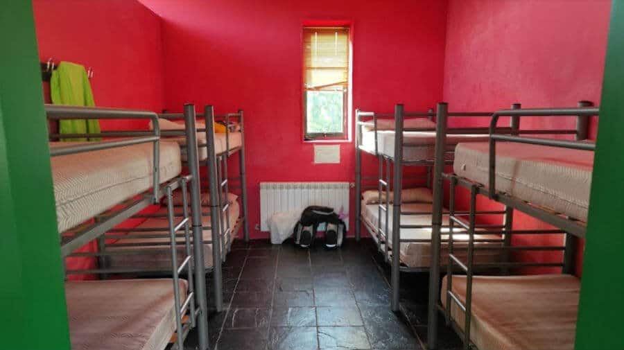 Albergue de peregrinos de la Xunta de Galicia de Laza, Orense - Camino Sanabrés :: Albergues del Camino de Santiago