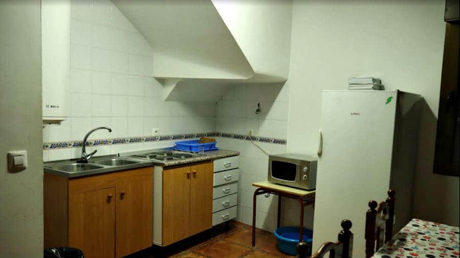 Albergue de peregrinos municipal de Lubián, Zamora - Camino Sanabrés :: Albergues del Camino de Santiago