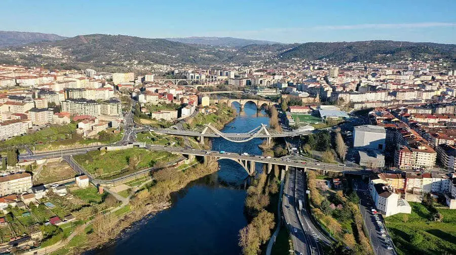 Vista de la ciudad de Orense - Camino Sanabrés :: Guía del Camino de Santiago