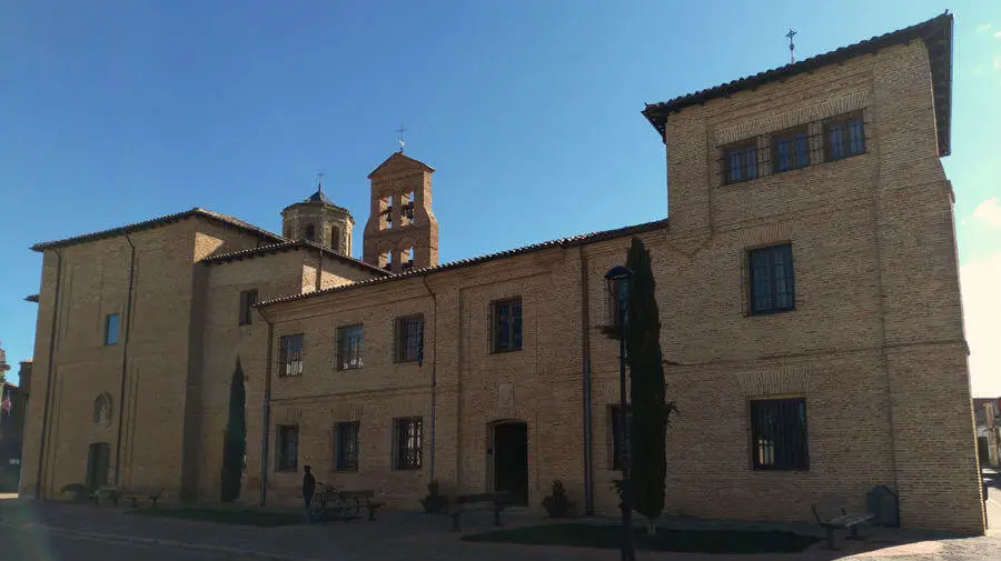 Albergue de peregrinos de la Santa Cruz, Sahagún, León - Camino Francés :: Albergues del Camino de Santiago