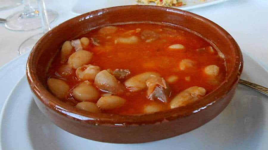 Habones a la sanabresa, Puebla de Sanabria, Zamora - Camino Sanabrés :: Gastronomía del Camino de Santiago