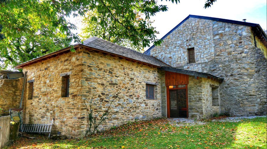 Albergue de peregrinos parroquial de La Faba, León :: Albergues del Camino de Santiago