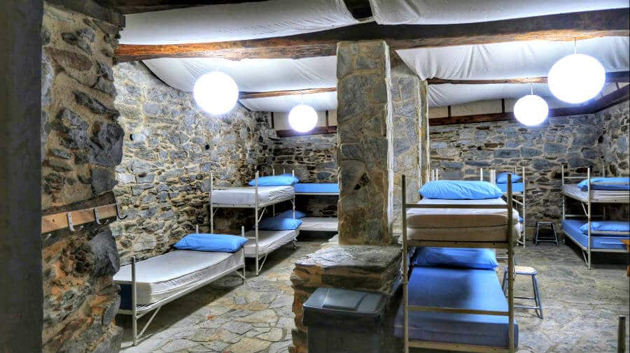 Albergue de peregrinos parroquial de La Faba, León :: Albergues del Camino de Santiago Albergue de peregrinos parroquial de La Faba, León :: Albergues del Camino de Santiago