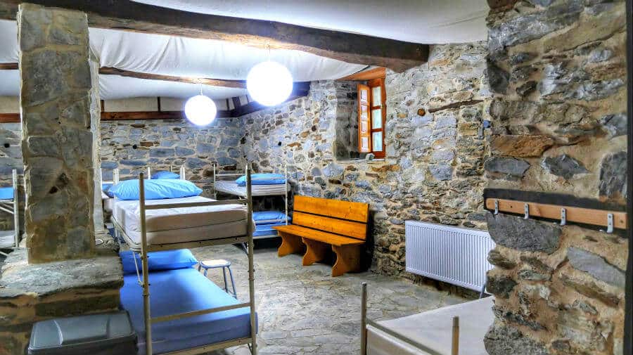 Albergue de peregrinos parroquial de La Faba, León :: Albergues del Camino de Santiago Albergue de peregrinos parroquial de La Faba, León :: Albergues del Camino de Santiago