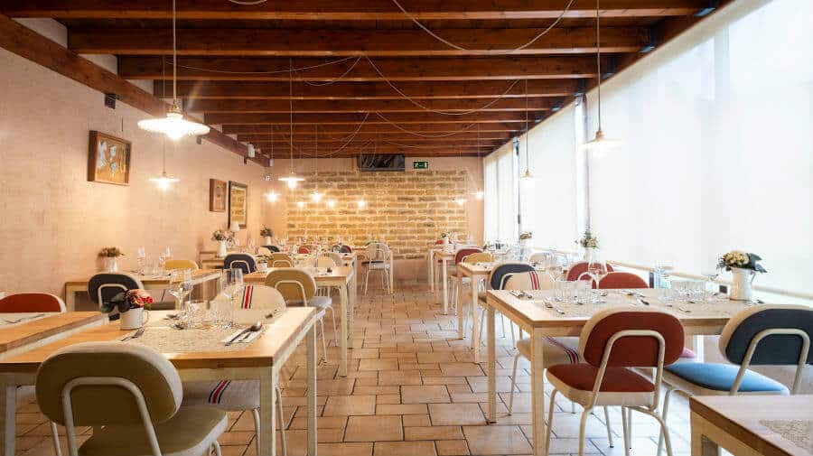 Albergue La Morena, Ledigos, Palencia - Camino Francés :: Albergues del Camino de Santiago Albergue La Morena, Ledigos, Palencia - Camino Francés :: Albergues del Camino de Santiago