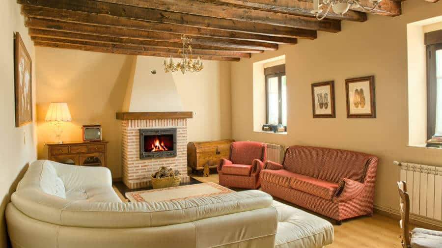 Albergue La Morena, Ledigos, Palencia - Camino Francés :: Albergues del Camino de Santiago Albergue La Morena, Ledigos, Palencia - Camino Francés :: Albergues del Camino de Santiago