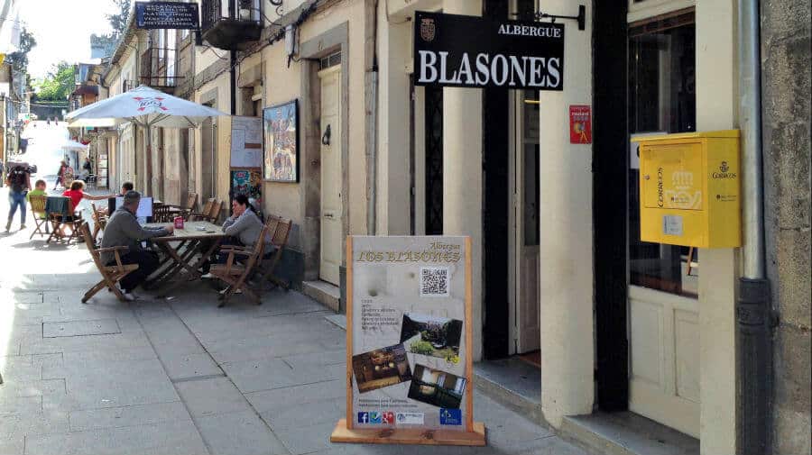 Albergue Los Blasones, Sarria - Camino Francés :: Albergues del Camino de Santiago