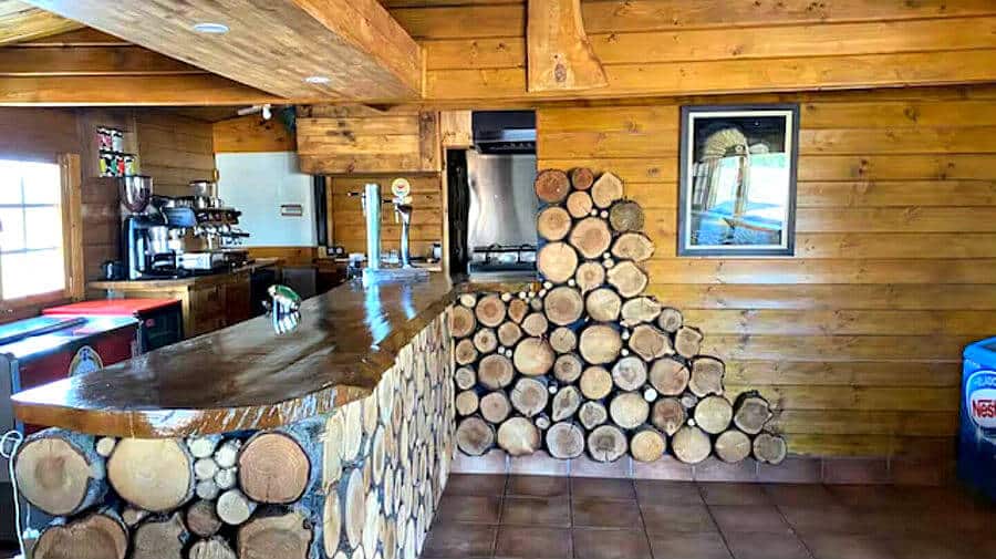 Albergue Indian Way, El Ganso - Camino Francés :: Albergues del Camino de Santiago