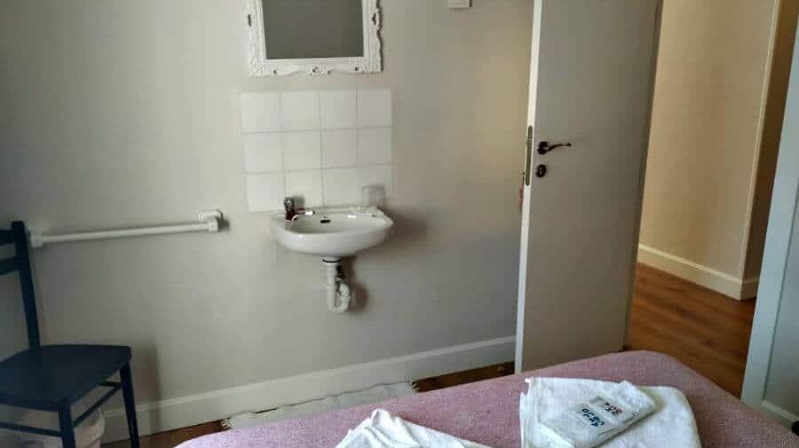 Albergue-Pensión Fernández, Vega de Valcarce - Camino Francés :: Albergues del Camino de Santiago