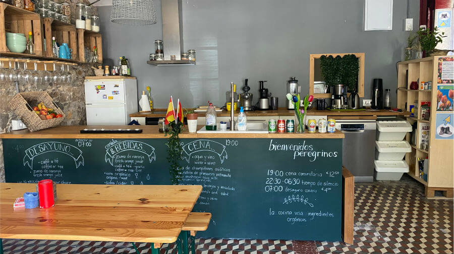 Albergue El Tulipán de Salas, Salas - Camino Primitivo :: Albergues del Camino de Santiago Albergue El Tulipán de Salas, Salas - Camino Primitivo :: Albergues del Camino de Santiago