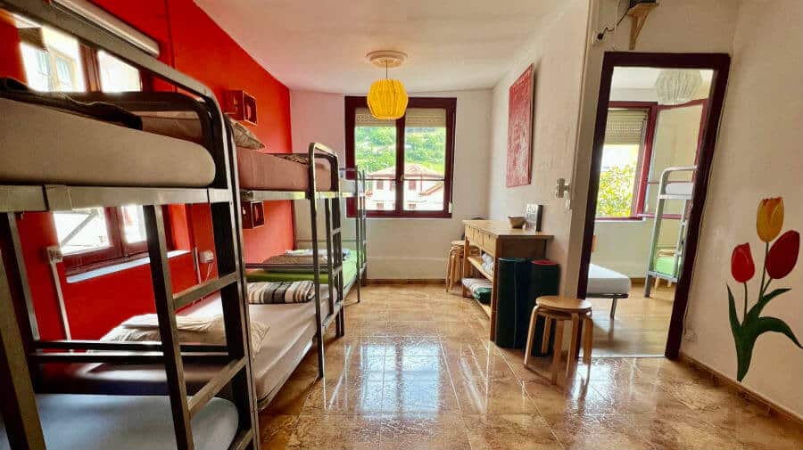 Albergue El Tulipán de Salas, Salas - Camino Primitivo :: Albergues del Camino de Santiago Albergue El Tulipán de Salas, Salas - Camino Primitivo :: Albergues del Camino de Santiago