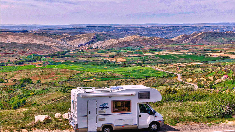 Camper en el Camino de Santiago :: Imagen de Siggy Nowak en Pixabay