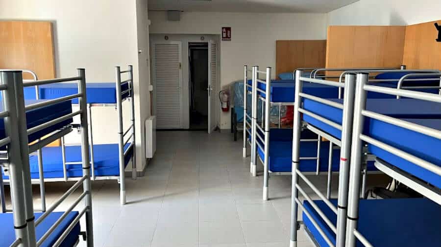 Albergue de peregrinos de Ferreiros de la Xunta de Galicia - Camino de Francés :: Albergues del Camino de Santiago