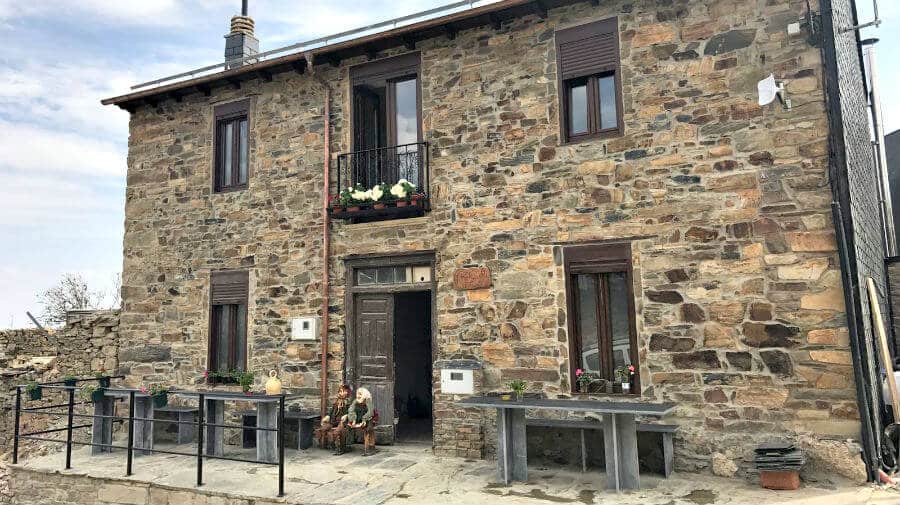 Albergue Casa Chelo, Foncebadón - Camino Francés :: Albergues del Camino de Santiago Albergue Casa Chelo, Foncebadón - Camino Francés :: Albergues del Camino de Santiago