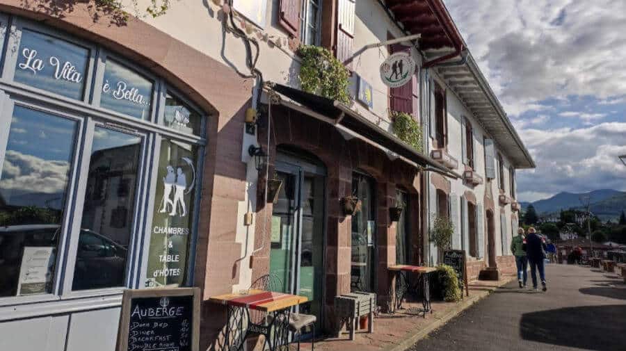 Albergue Gîte La Vita è Bella, Saint Jean Pied de Port - Camino Francés :: Albergues del Camino de Santiago Albergue Gîte La Vita è Bella, Saint Jean Pied de Port - Camino Francés :: Albergues del Camino de Santiago