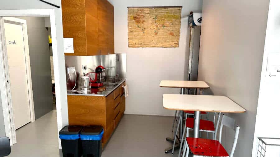 Albergue Acolá Sport Hostel, Pontevedra - Camino Portugués :: Albergues del Camino de Santiago Albergue Acolá Sport Hostel, Pontevedra - Camino Portugués :: Albergues del Camino de Santiago