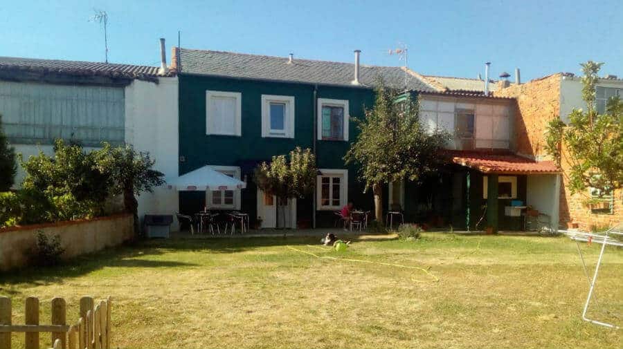 Albergue La Casa Verde, San Martín del Camino, León - Camino Francés :: Albergues del Camino de Santiago