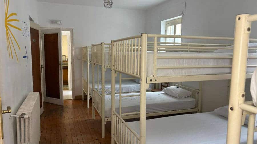 Albergue La Casa Verde, San Martín del Camino, León - Camino Francés :: Albergues del Camino de Santiago