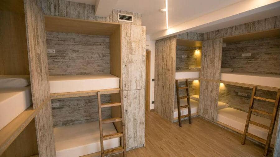 Albergue Thostel, Santiago de Compostela :: Albergues del Camino de Santiago Albergue Thostel, Santiago de Compostela :: Albergues del Camino de Santiago