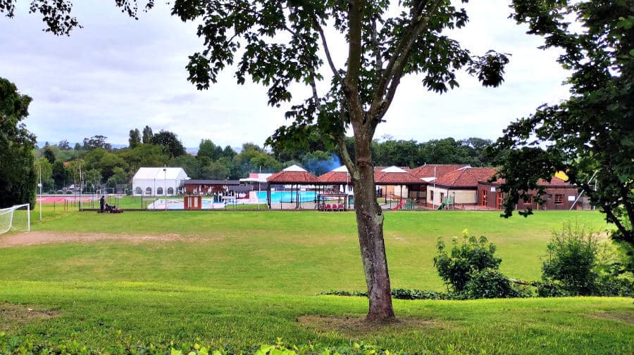 Albergue de peregrinos cámping Deva de Gijón - Camino del Norte :: Albergues del Camino de Santiago