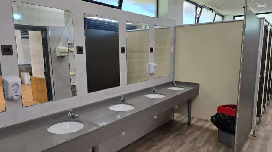 Albergue de peregrinos cámping Deva de Gijón - Camino del Norte :: Albergues del Camino de Santiago