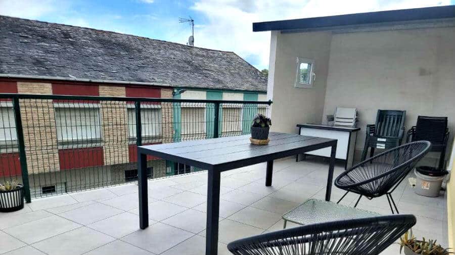 Albergue El Castillo, Sarria - Camino Francés :: Albergues del Camino de Santiago