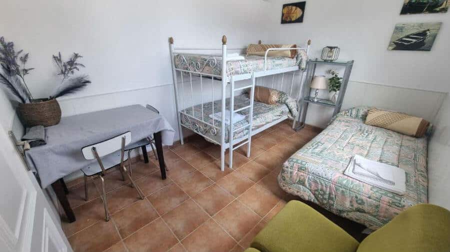 Albergue El Castillo, Sarria - Camino Francés :: Albergues del Camino de Santiago