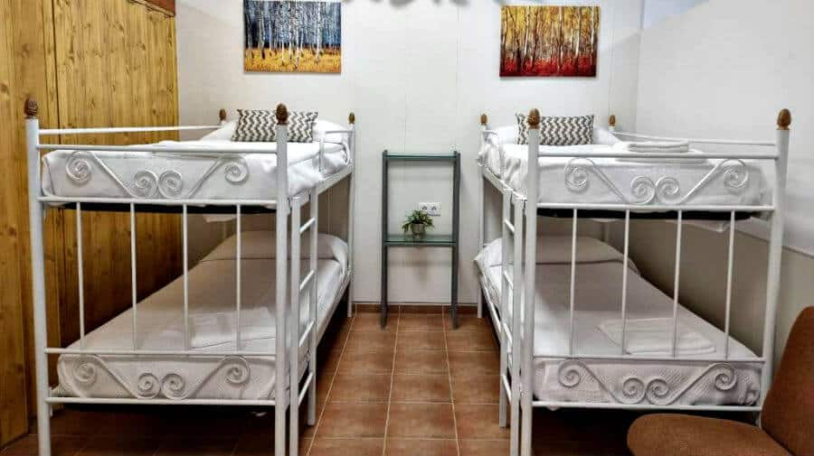 Albergue El Castillo, Sarria - Camino Francés :: Albergues del Camino de Santiago