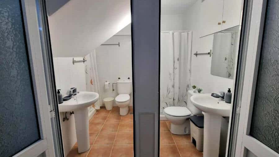 Albergue El Castillo, Sarria - Camino Francés :: Albergues del Camino de Santiago