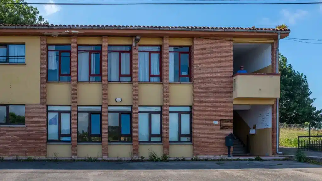 Albergue de peregrinos municipal de El Escamplero, Asturias - Camino Primitivo :: Guía del Camino de Santiago