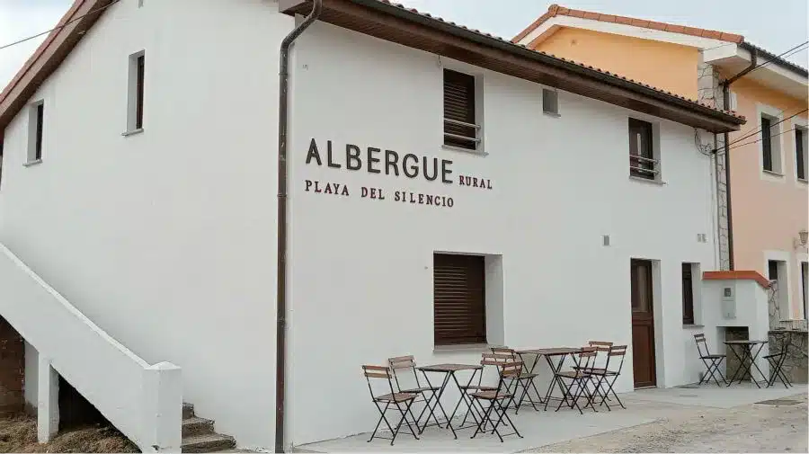 Albergue Playa del Silencio, Castañeras (Asturias) - Camino del Norte :: Albergues del Camino de Santiago Albergue Playa del Silencio, Castañeras (Asturias) - Camino del Norte :: Albergues del Camino de Santiago